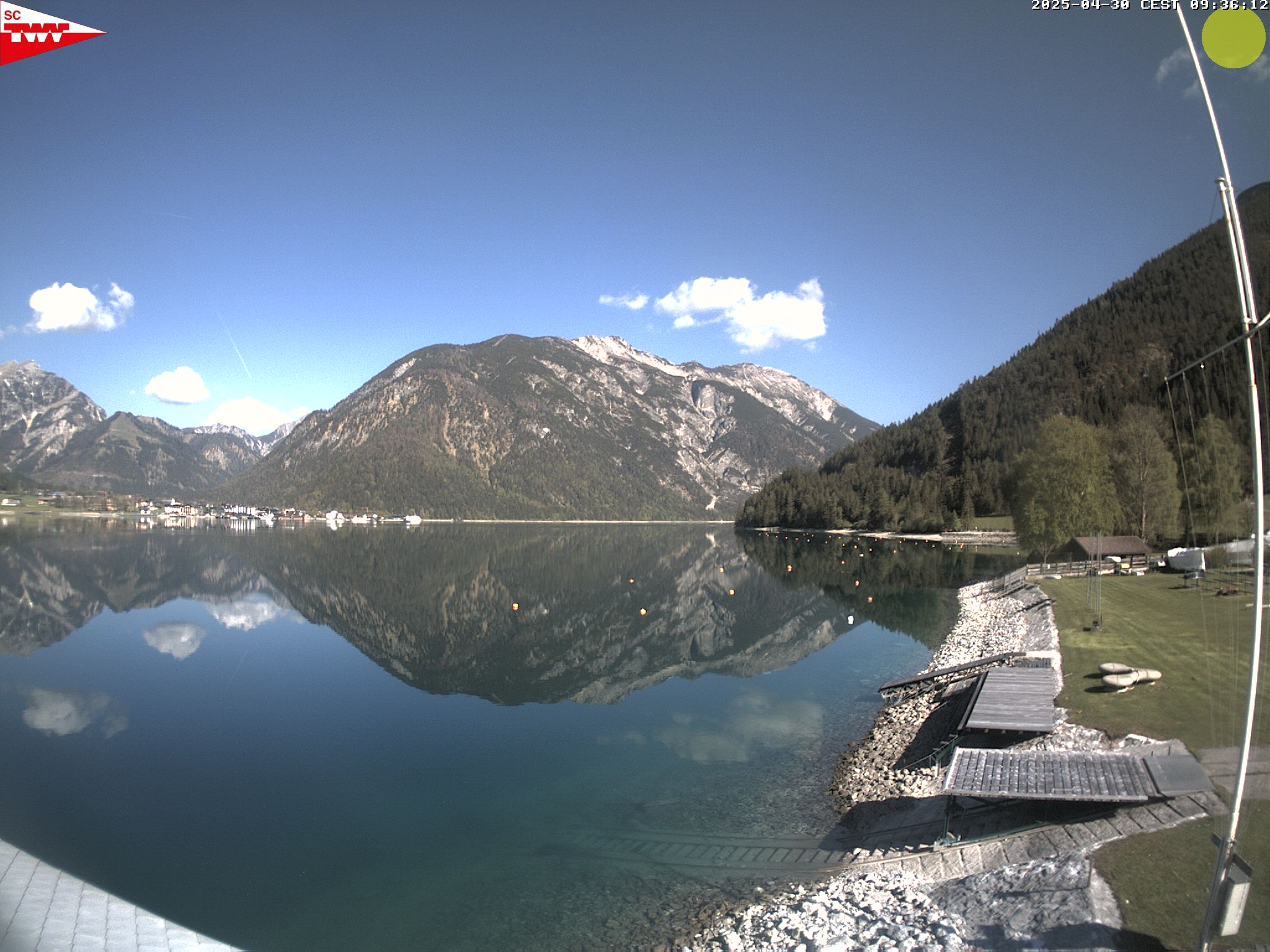 Webcam in Maurach am Achensee des Segelclub TWV Achensee mit Blick nach Nordwesten nach Pertisau.